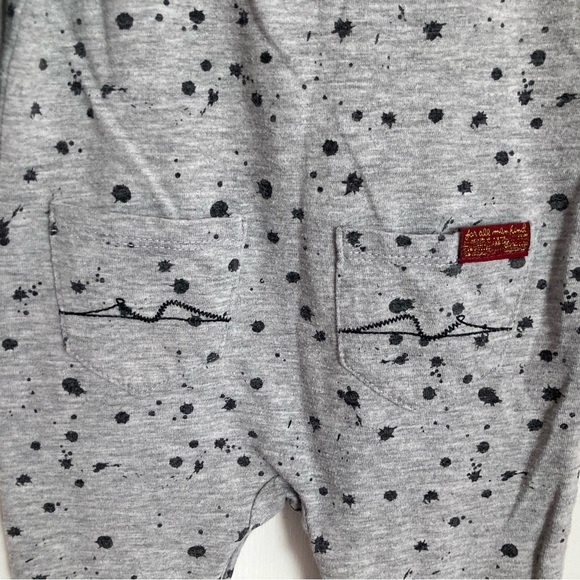 7 For All Mankind baby romper, 0-3 months - Picture 8 of 10